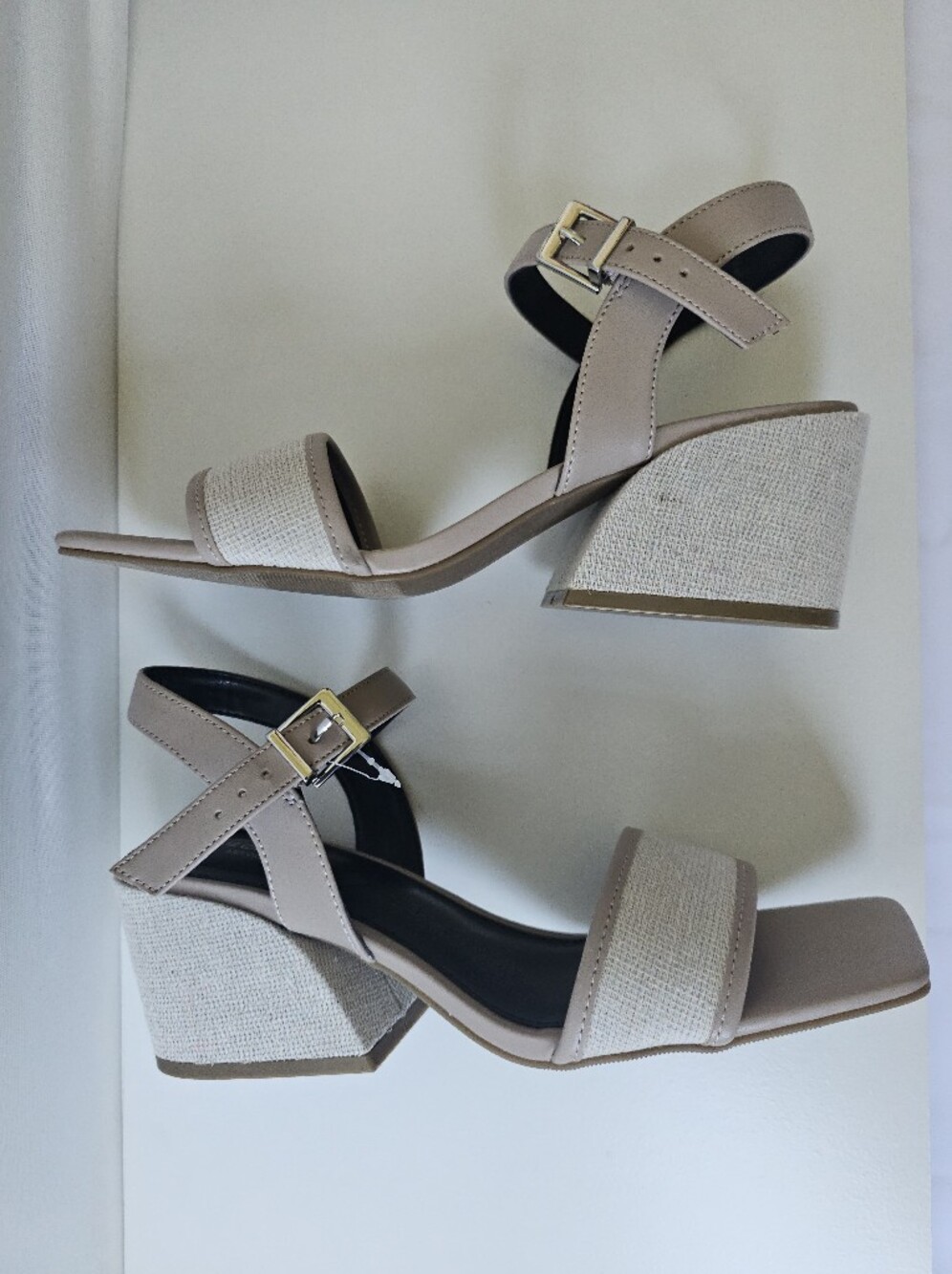 NEW Liz Claiborne Block Heel Sandals - Size 8.5 - Picture 10 of 16